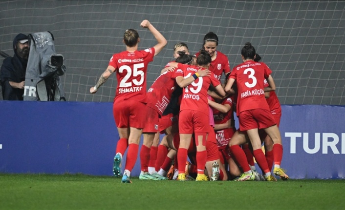 Kadınlarda Şampiyon: Ankara Büyükşehir Belediyesi FOMGET